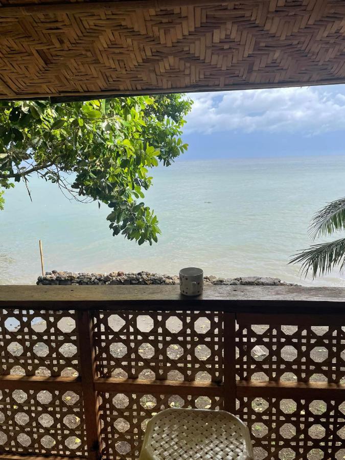مبيت وإفطار مامباجاو Borbon'S Treehouse By The Sea المظهر الخارجي الصورة